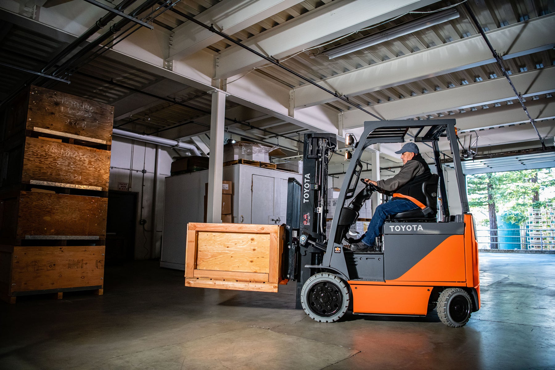 Need to Rent a Lift Truck? > See How Liftow Can Help!