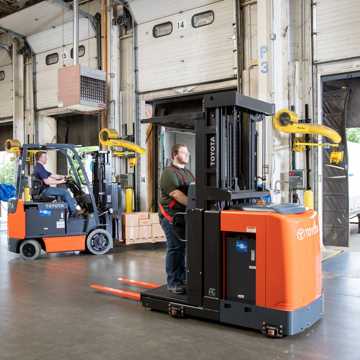 Purchasing a Lift Truck: New or Used?