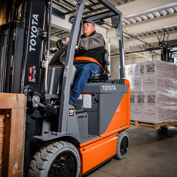Should You Choose Electric or Gas Forklifts?