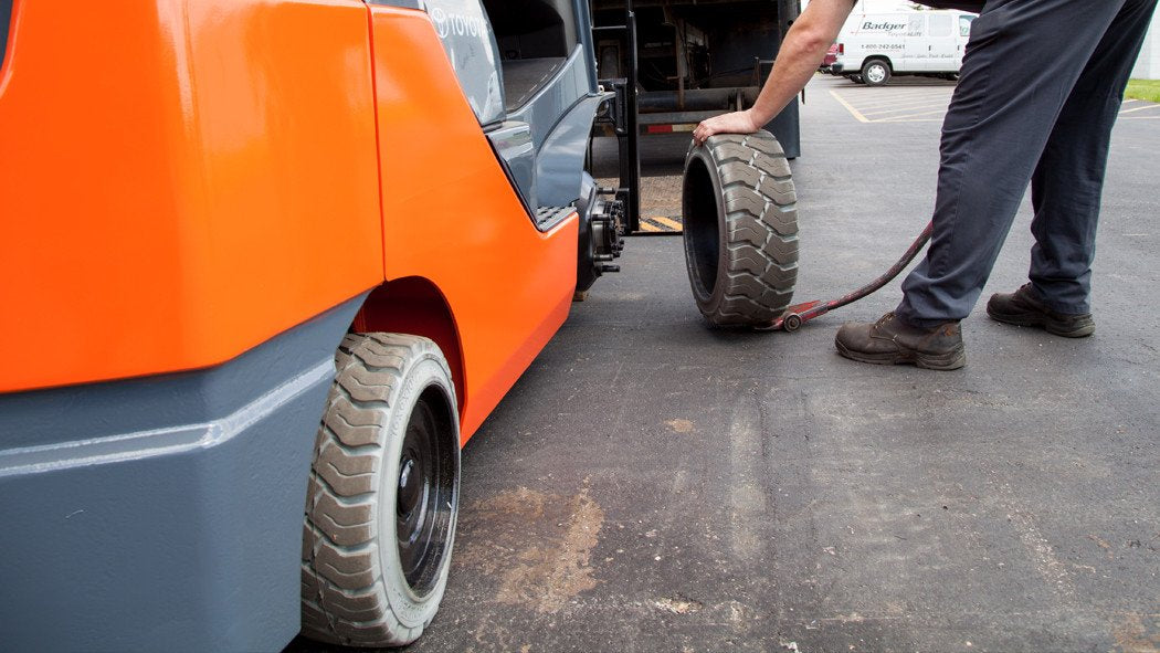 All about Replacing Forklift Tires